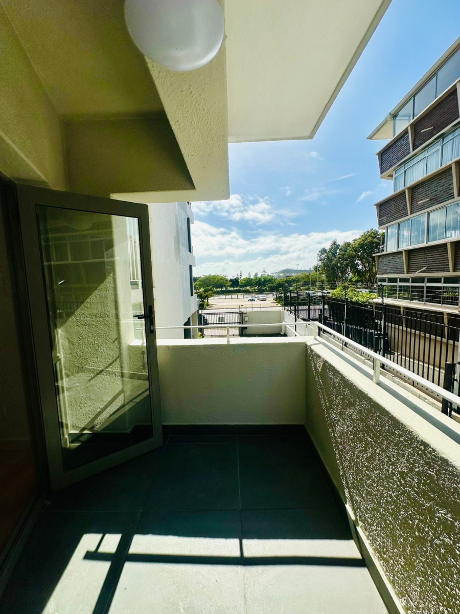 1 Bedroom Property for Sale in Green Point Western Cape